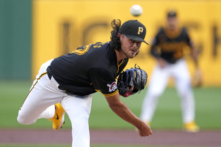 Cubs continue to blast Pirates pitching
